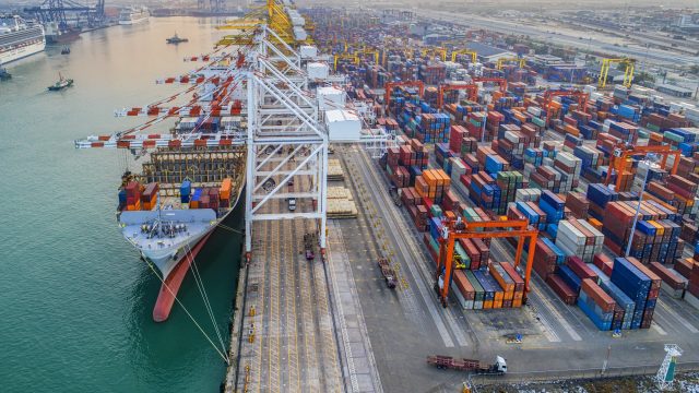 【日系フォワーダー】新規開拓の提案営業、海上・航空の一巻輸送