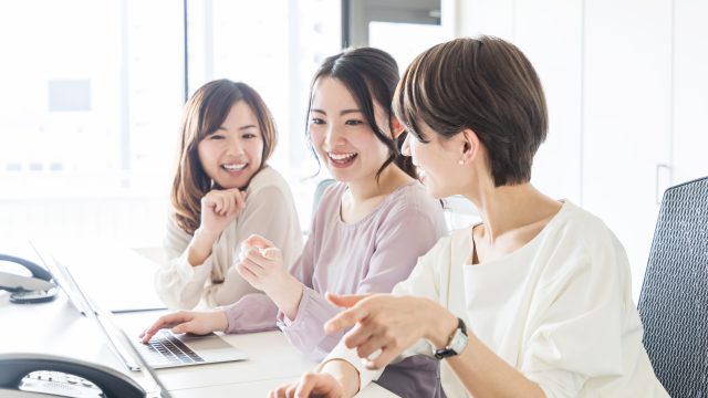 【未経験可】残業少なめ、貿易業務 – 輸出・輸入・通関のお仕事