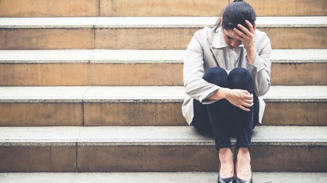 仕事のパフォーマンスにも影響する！？女性に起こりやすい謎の体調不良 | その他