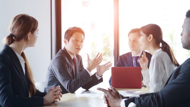 転職するならどっち？船会社か、フォワーダーか？ | 転職